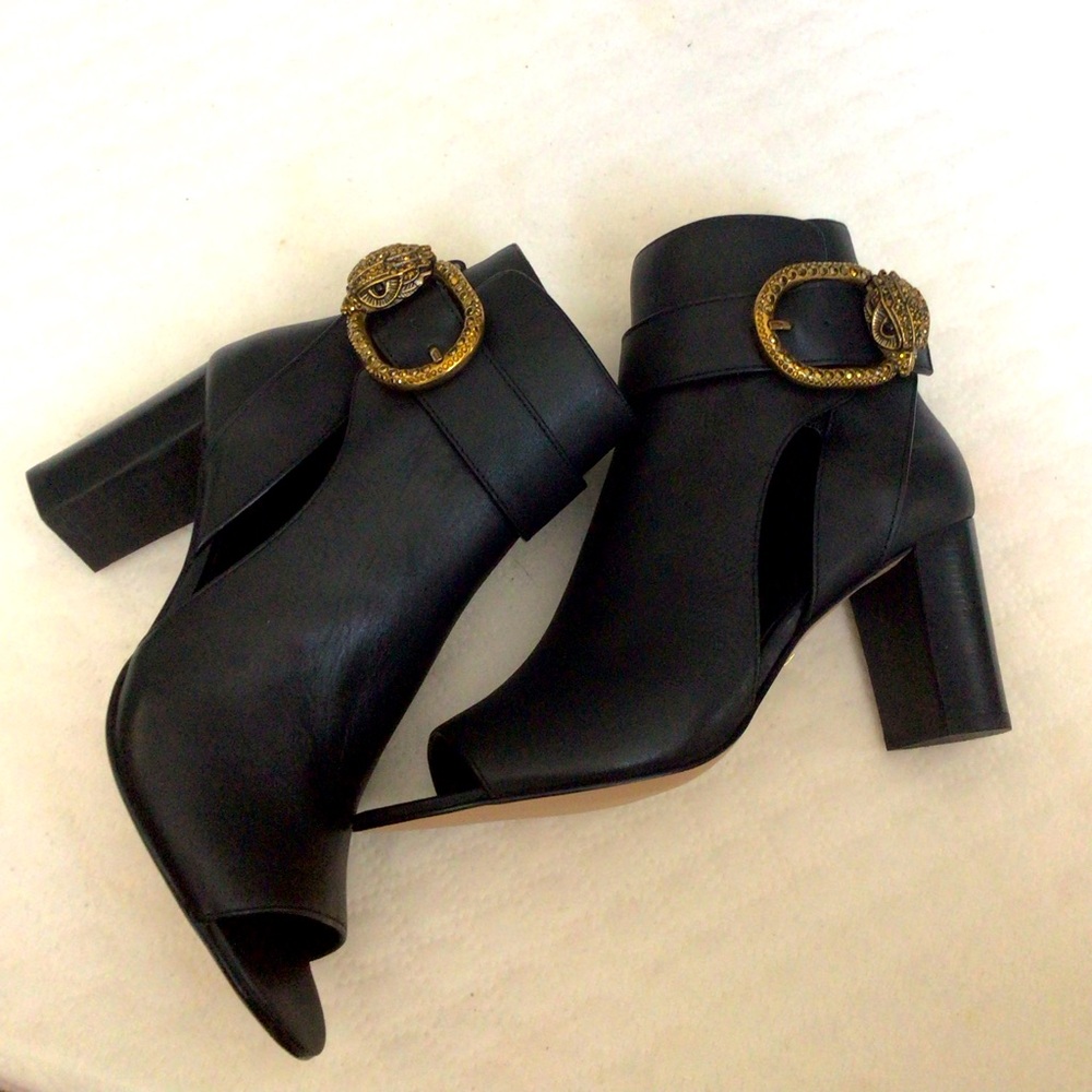 Kurt Geiger Elegant Black Ankle Sandals with Gold Buckle size 7.5